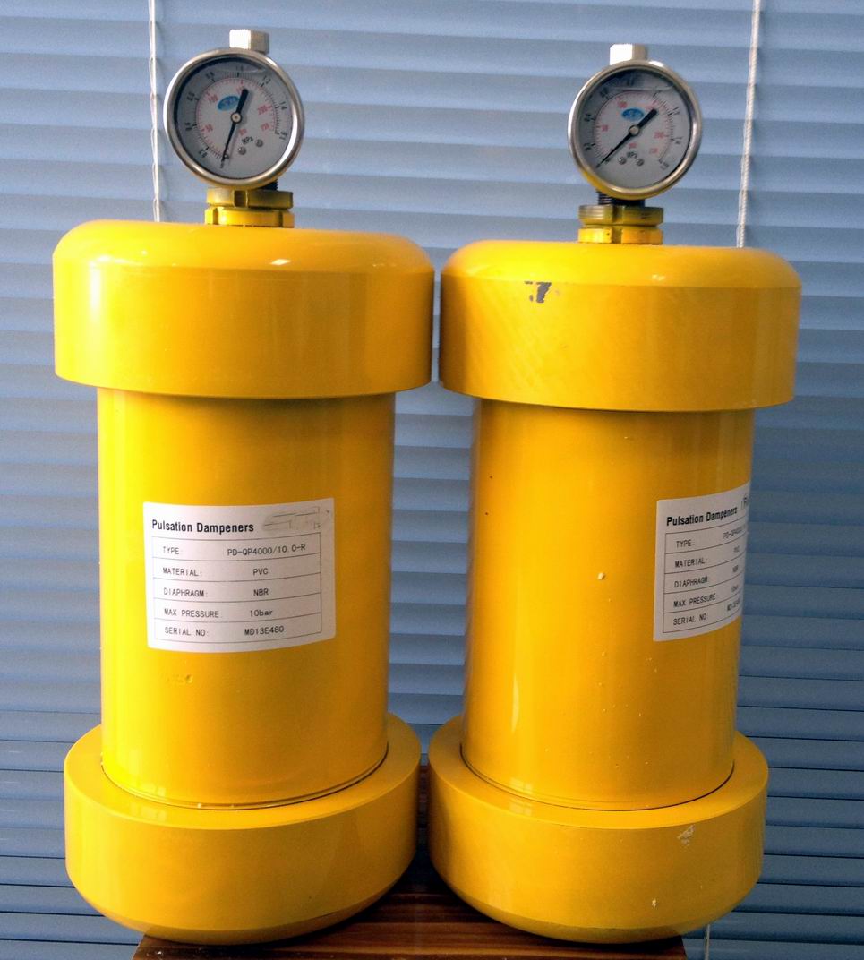 气囊式脉冲阻尼器